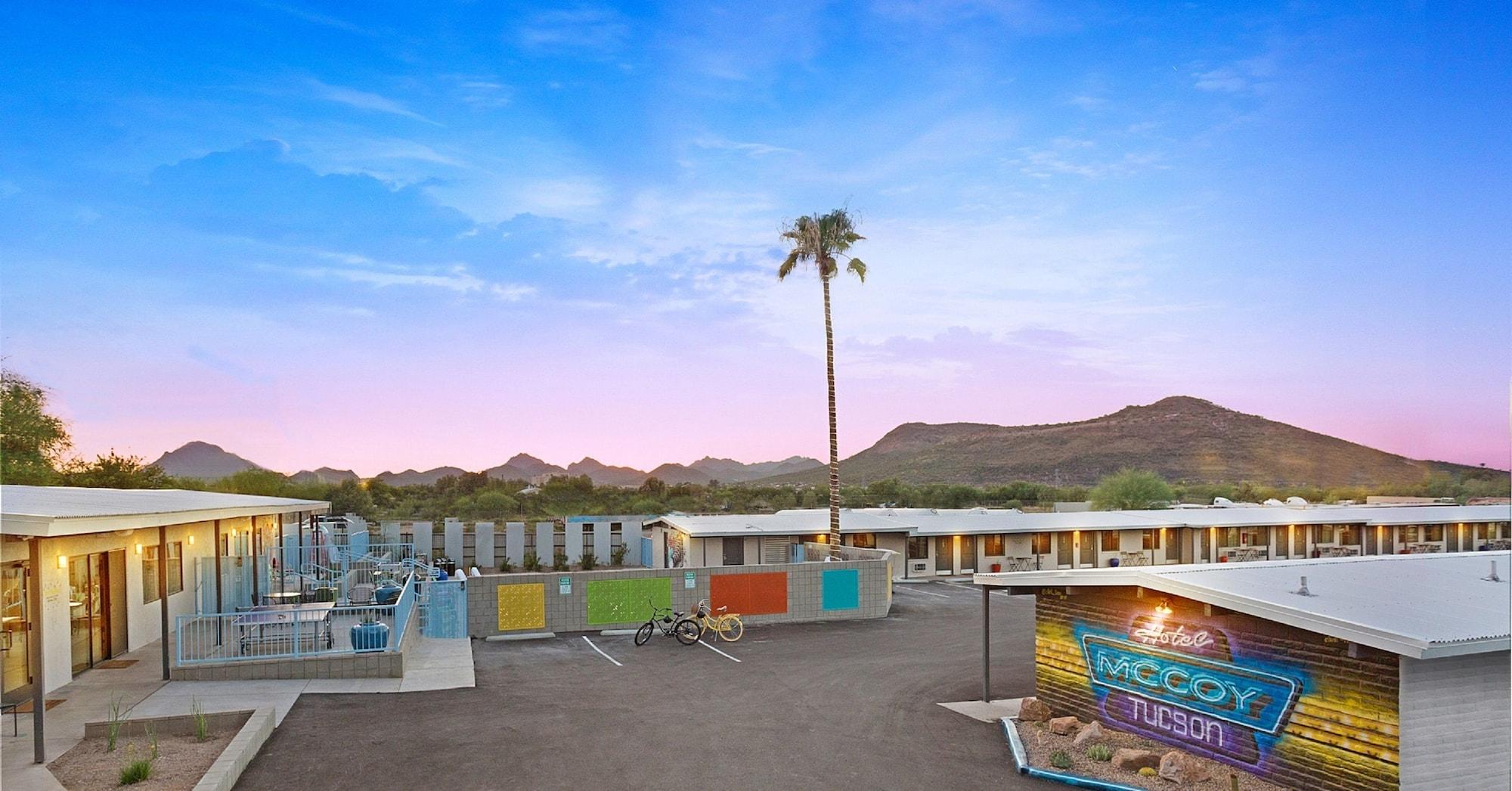 Hotel Mccoy - Art, Coffee, Beer, Wine Tucson Exterior foto